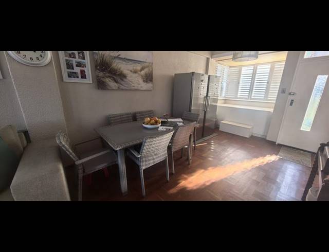 2 BEDROOM APARTMENT FOR SALE IN FLORIDA